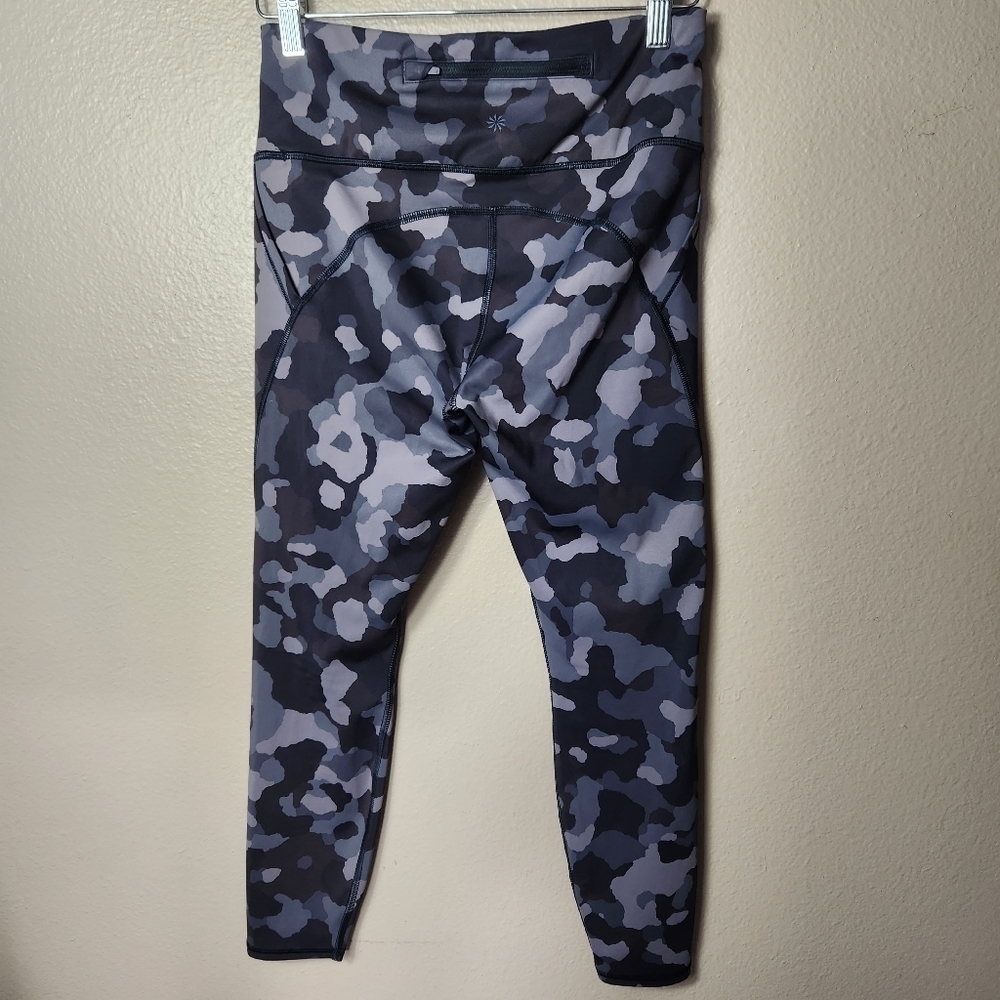 Athleta Lightening Camo 7/8 Tight Leggings w/Stash Pockets in Supersonic-Size S - Picture 5 of 12